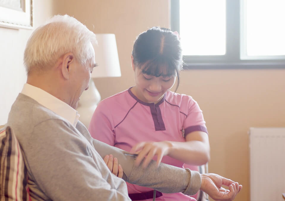 Elder Care Graduates in Hot Demand in China